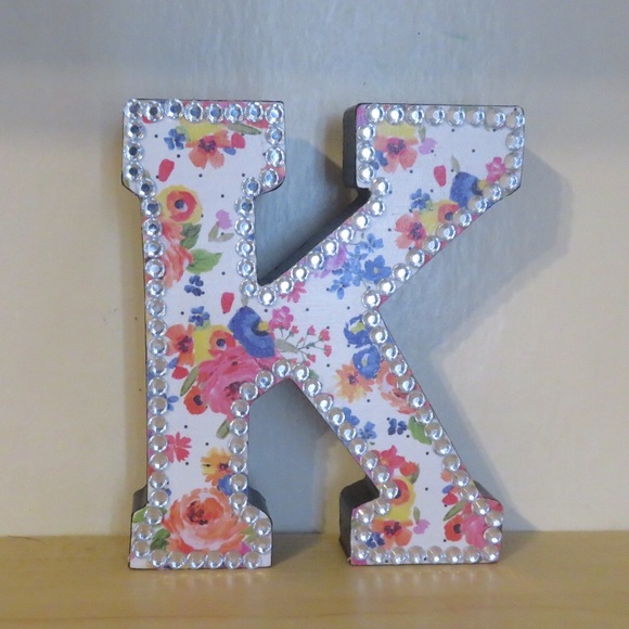 4 3/4 in. wooden letters - Picture 3 of 8